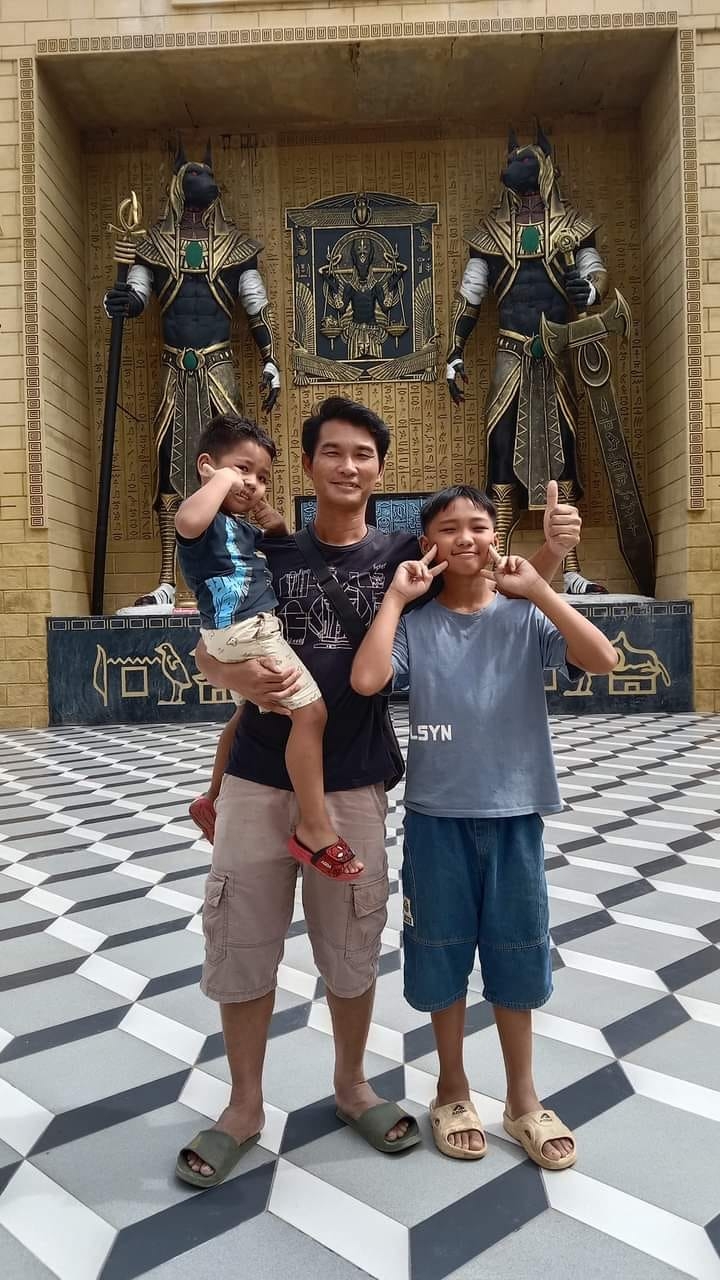 Captain with his dad and big brother Titan